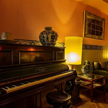 Internacional Hotel 3*