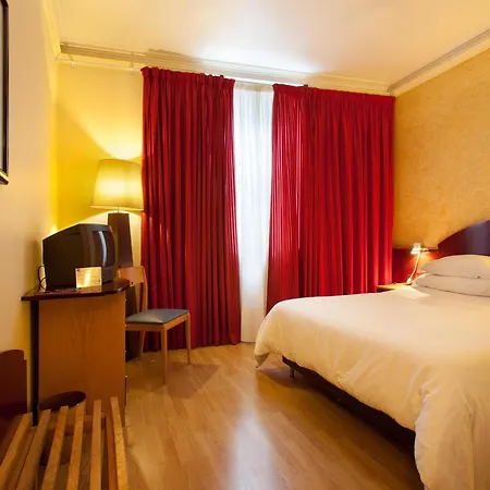 Internacional Hotel