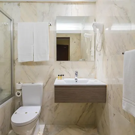 Internacional Hotel 3*